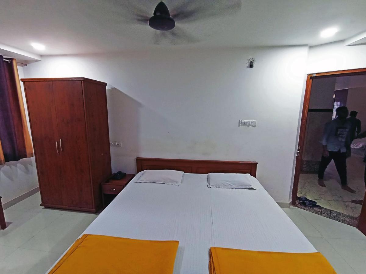 Staymaker Shri Shakti Residency Гублі Екстер'єр фото
