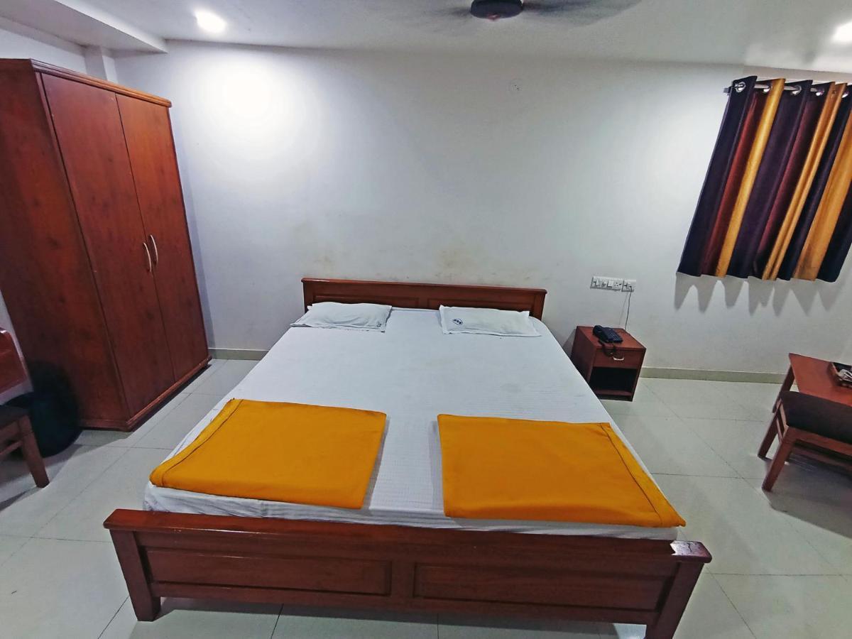 Staymaker Shri Shakti Residency Гублі Екстер'єр фото