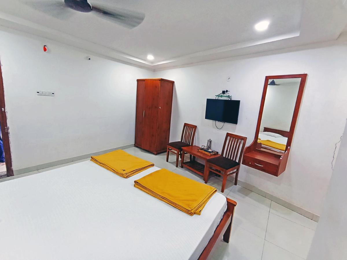 Staymaker Shri Shakti Residency Гублі Екстер'єр фото