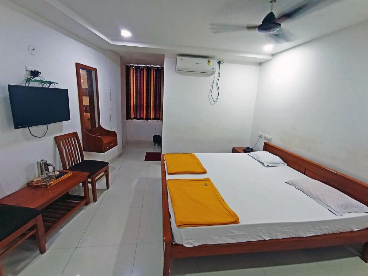 Staymaker Shri Shakti Residency Гублі Екстер'єр фото