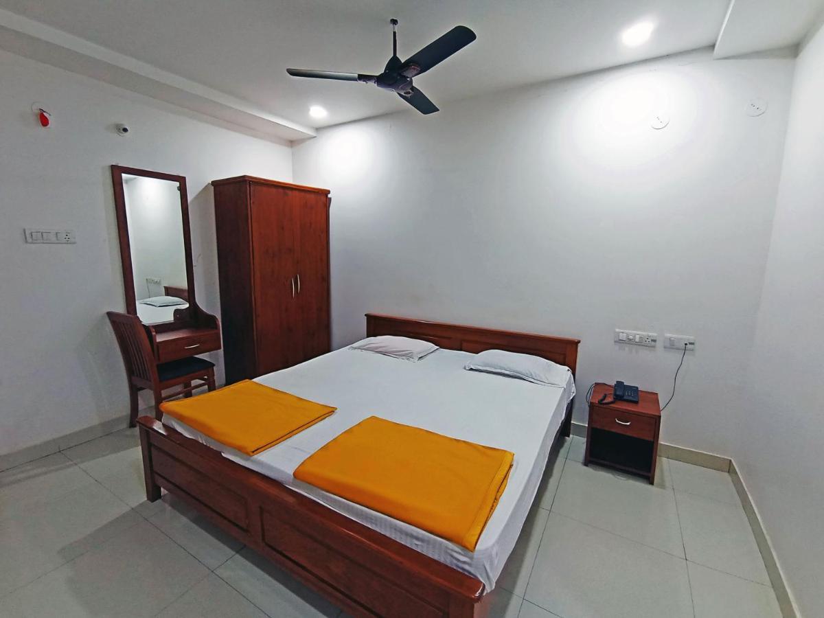 Staymaker Shri Shakti Residency Гублі Екстер'єр фото