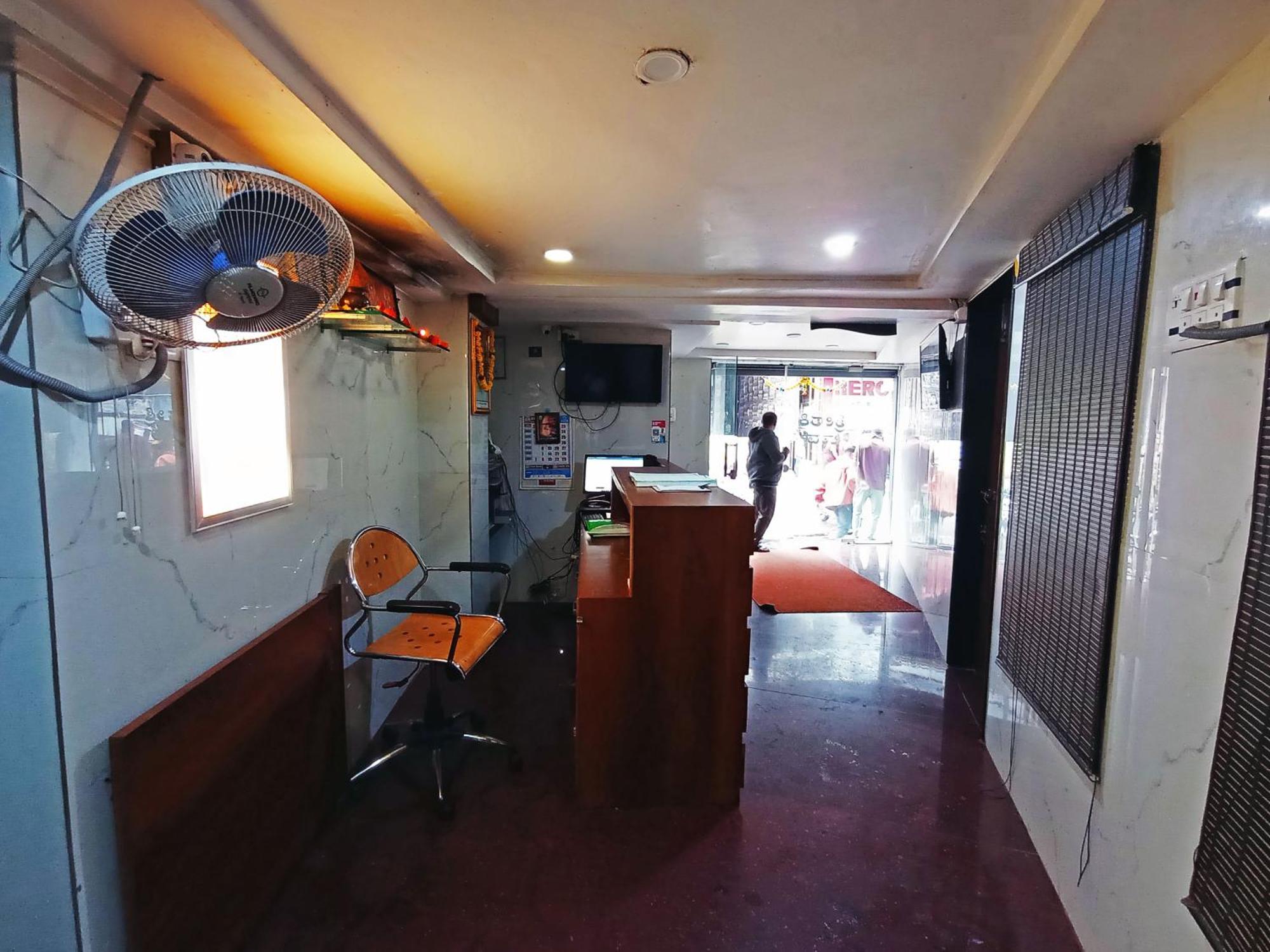 Staymaker Shri Shakti Residency Гублі Екстер'єр фото